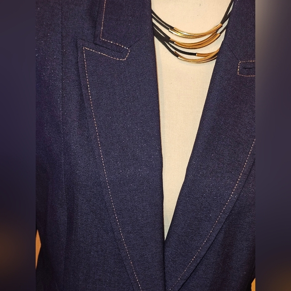 Elie Tahari Midnight Blue Blazer with Gold Button - Picture 3 of 8